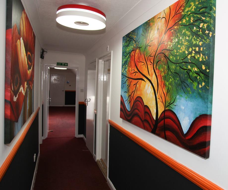 Heathrow Inn Hotel Hillingdon Exterior photo