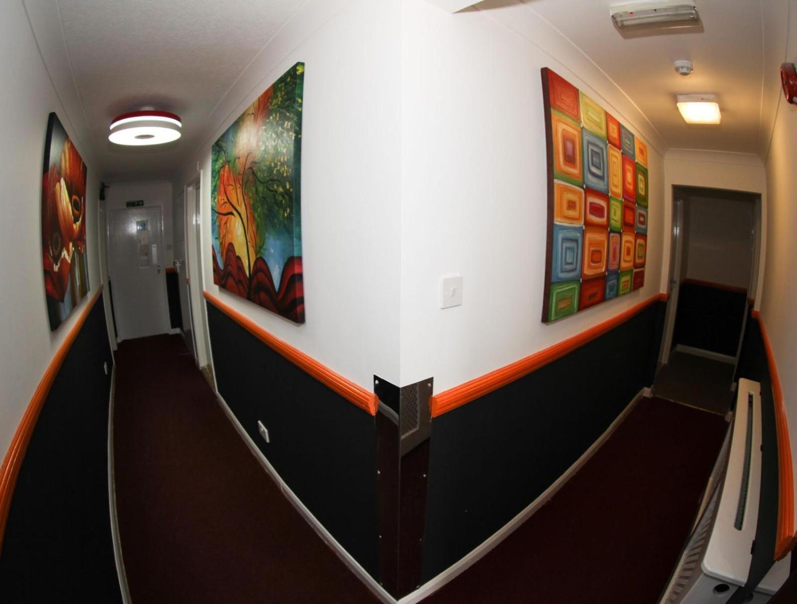 Heathrow Inn Hotel Hillingdon Exterior photo