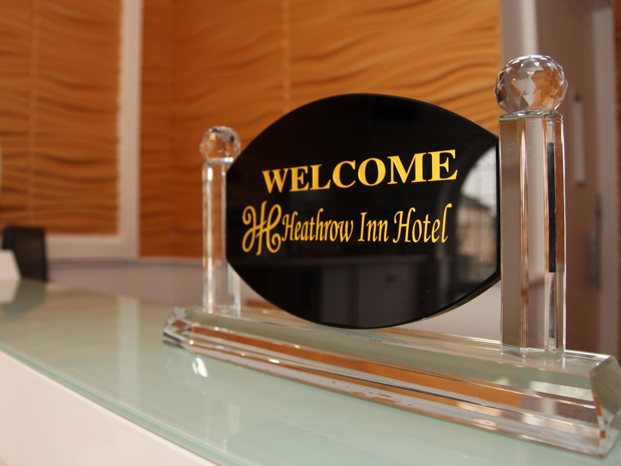 Heathrow Inn Hotel Hillingdon Exterior photo